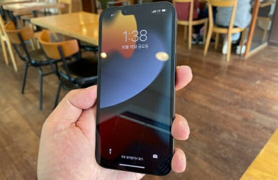 카메라에 진심인 아이폰13...급 나누기 더 심해졌다