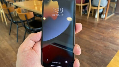 카메라에 진심인 아이폰13...급 나누기 더 심해졌다